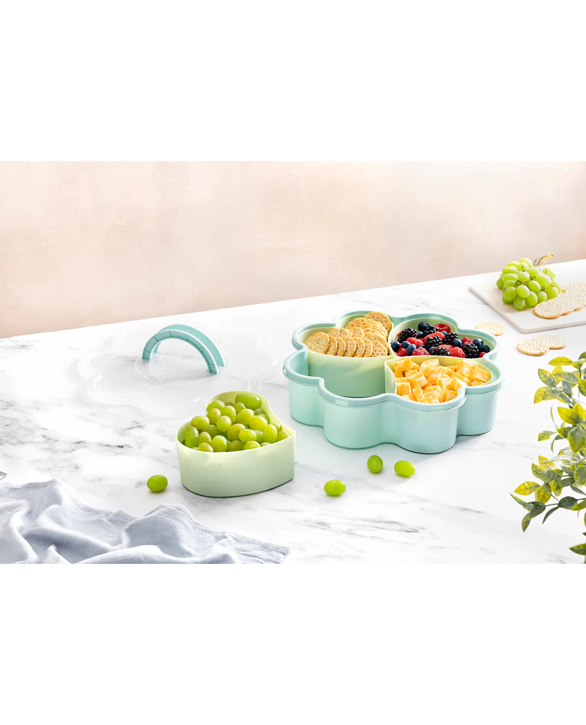 4 Section Flower Snackle Box Green - Image 6