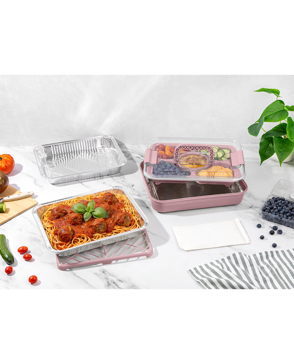 8 Piece Food Storage Serve Set Pink Heart - Image 4