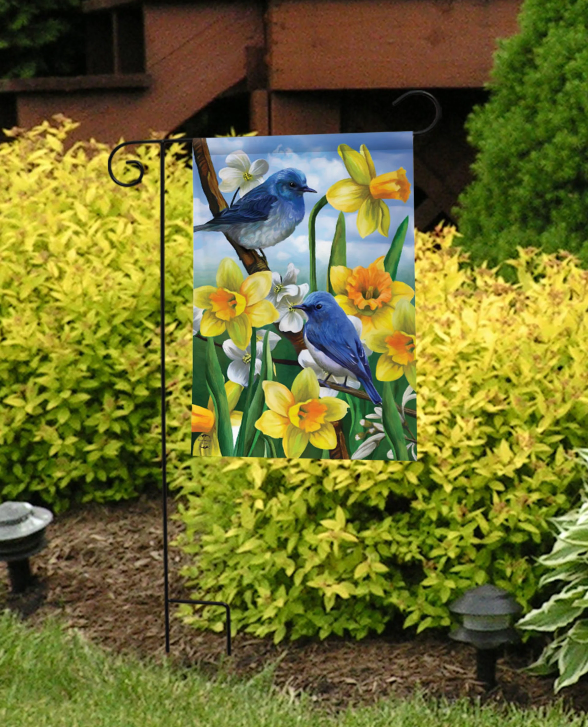 Bluebirds & Daffodils Garden Flag - Image 3