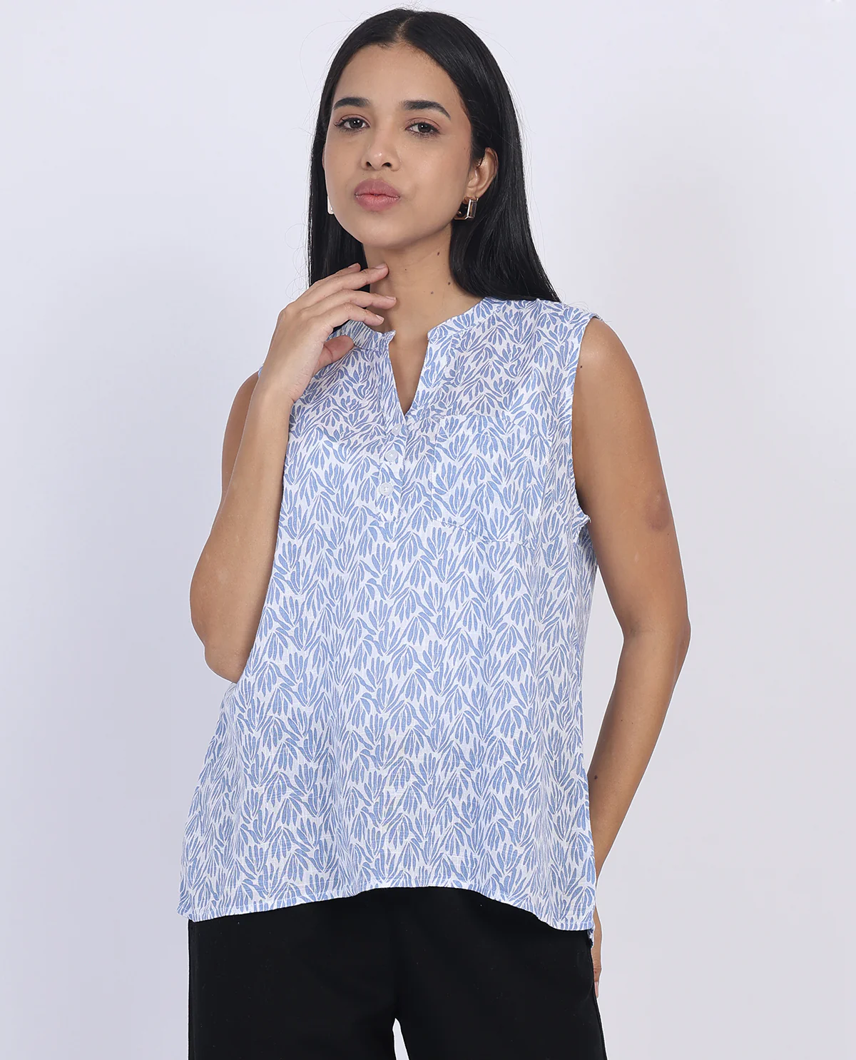 Dash Sleeveless Gauze Top - Image 3