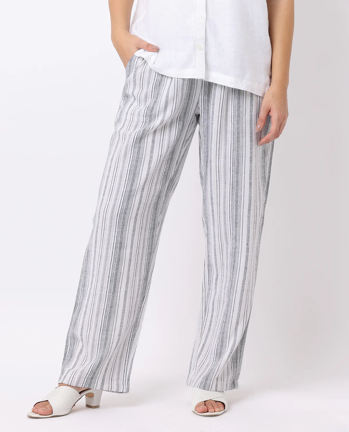 Dash 28" Linen Pant - Image 4