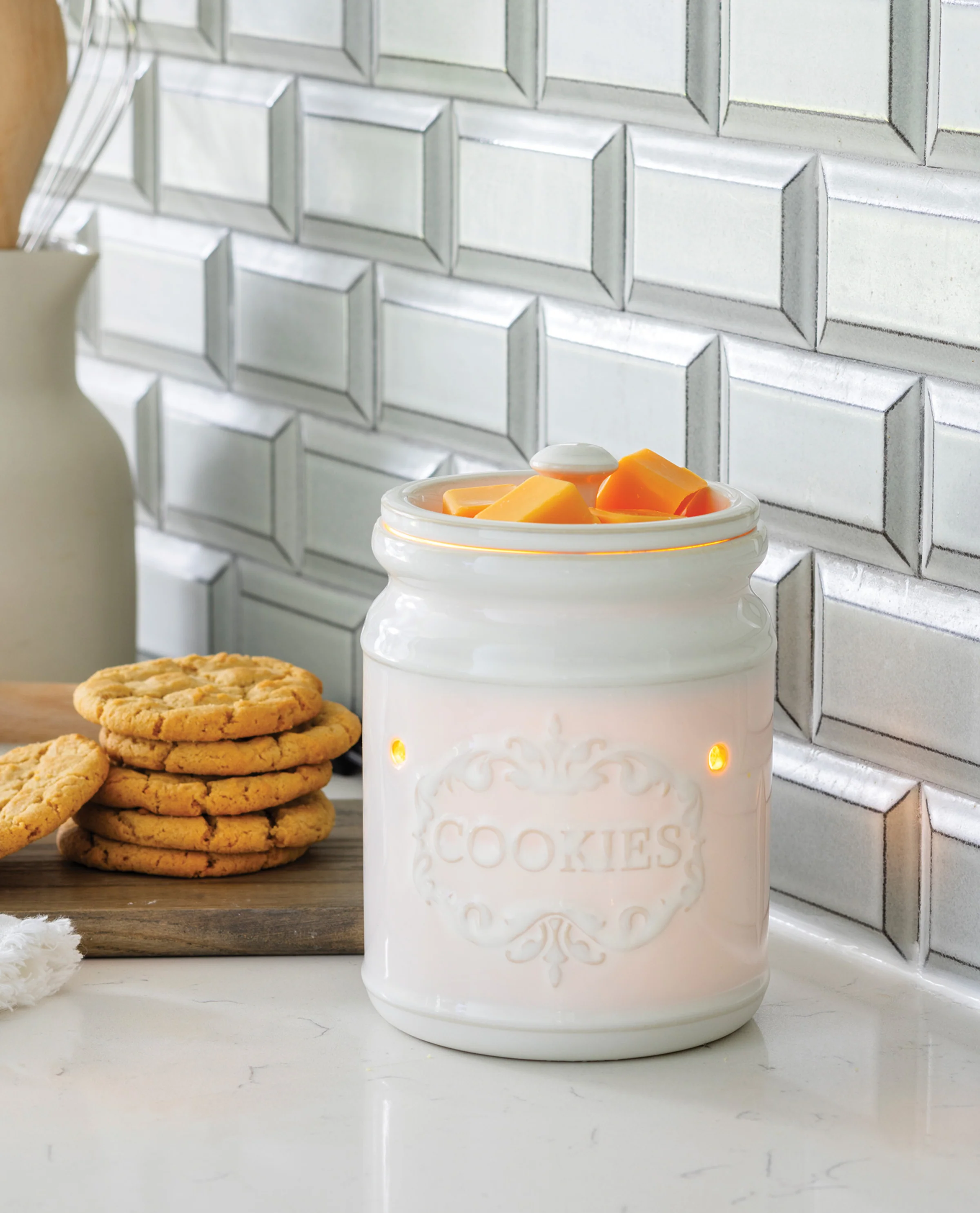 Classic Cookie Jar Fragrance Warmer - Image 2