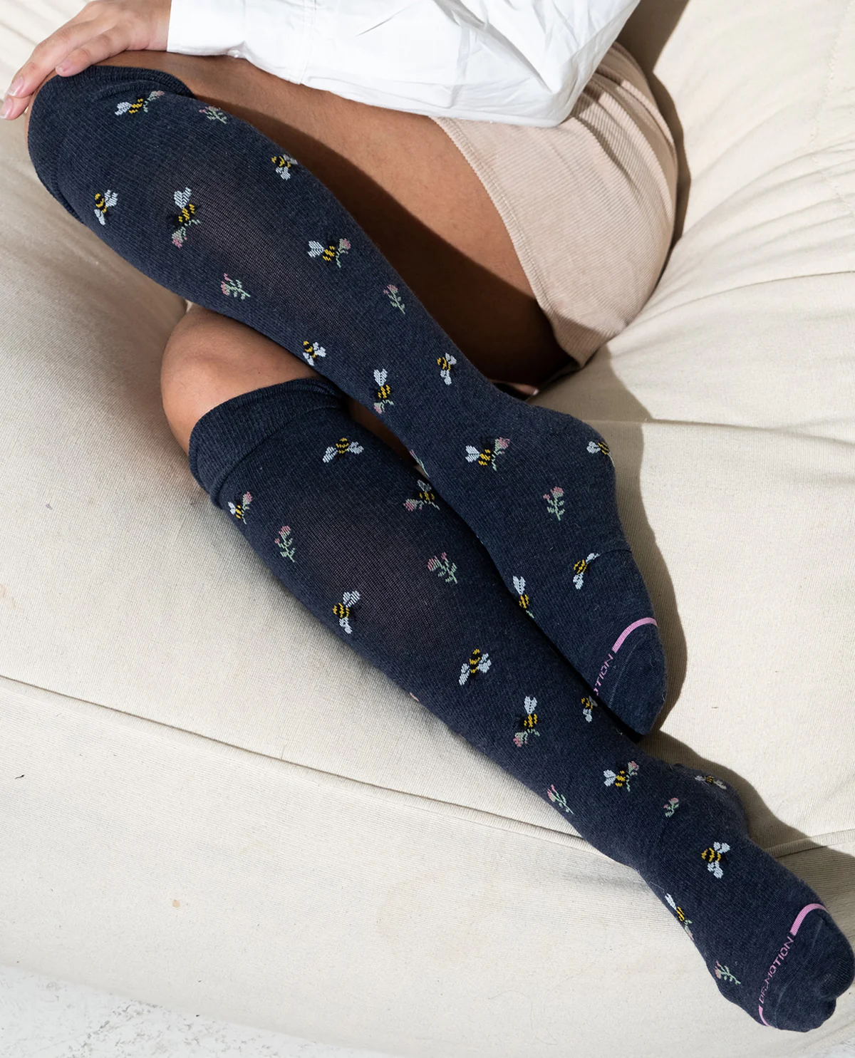Dr. Motion Bees & Flowers Knee High Compression Socks Denim - Image 2