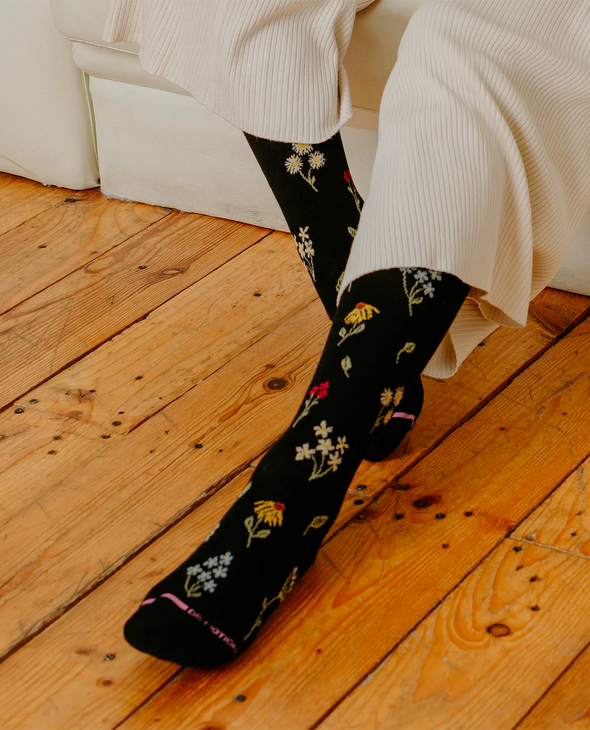 Dr. Motion Wildflowers Knee High Compression Socks - Image 4