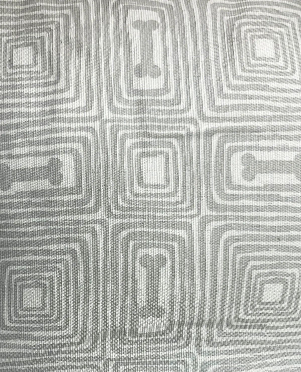 Large Geometric Pattern Pet Bed - Image 2