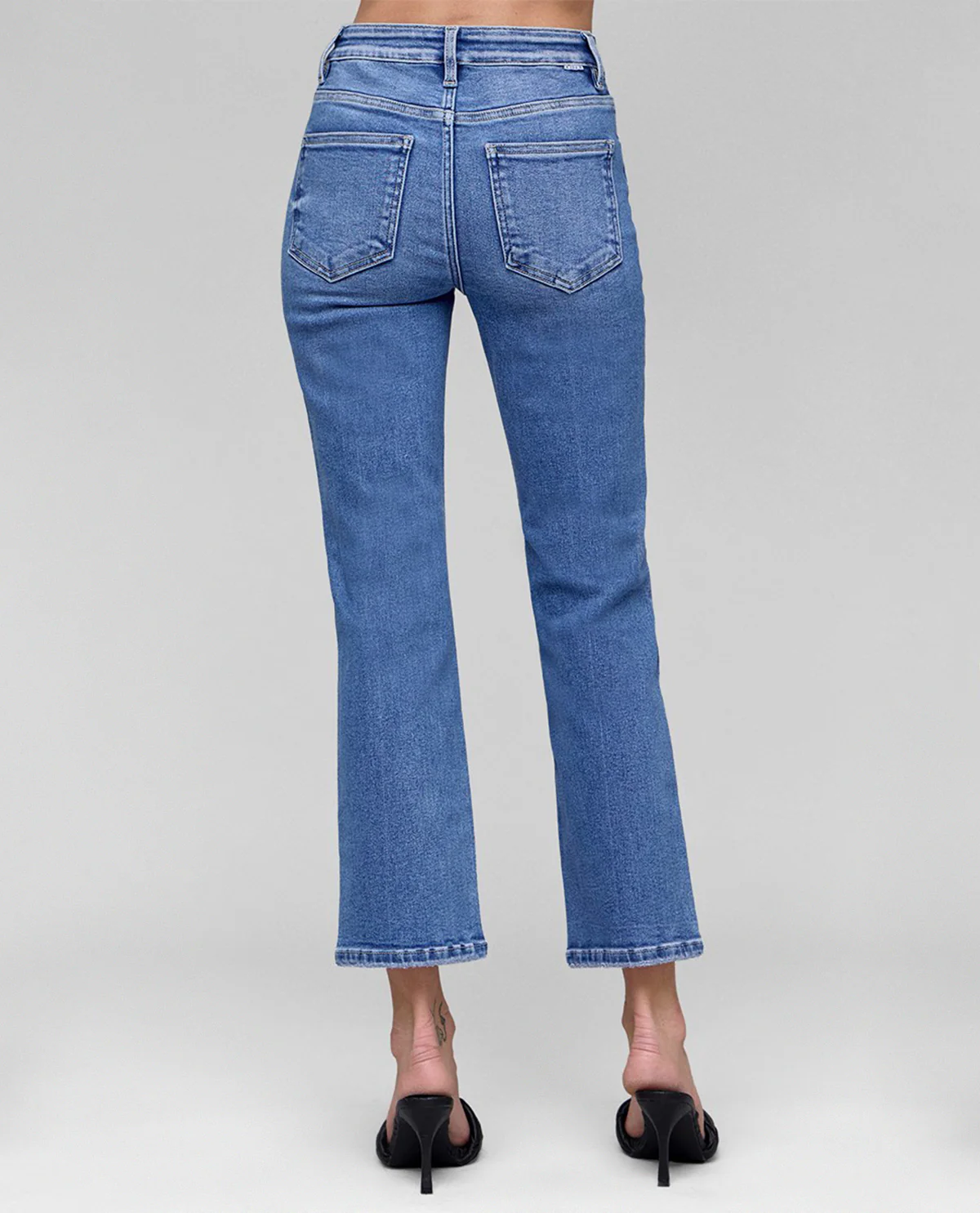 Risen High Rise Crop Jeans Medium Wash - Image 3