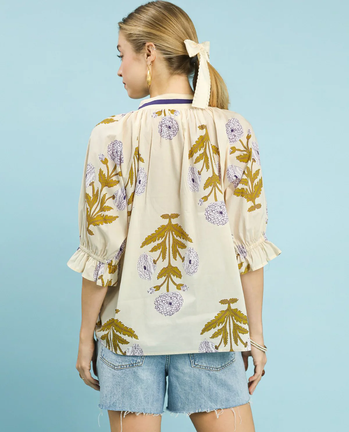 Umgee V-Neck Floral Top With Contrast Binding Cream - Image 3